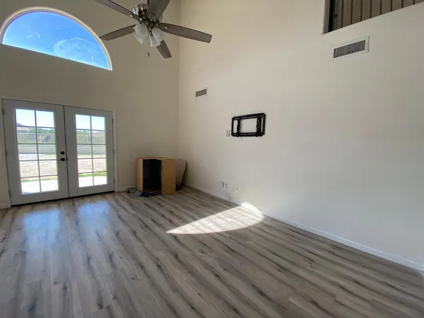 $2,400 | 10254 Hopi Lane, Goodyear, AZ 85338