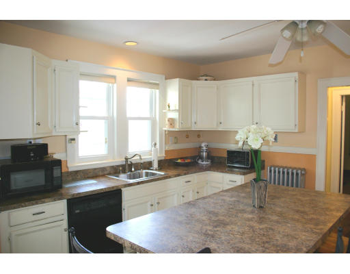 49 HillsView Road Milton, MA 02186 - Photo 6 of 15 Gallery Image 6