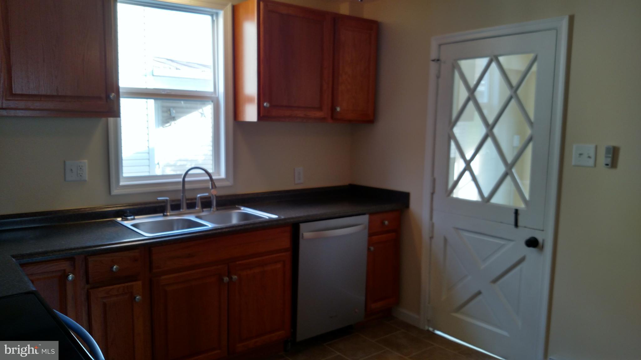 1052 Old Hanover Road Spring Grove, PA 17362 - Photo 15 of 47