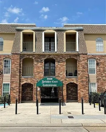 $1,350 | 3320 North Arnoult Road, Unit 327, Metairie, LA 70002