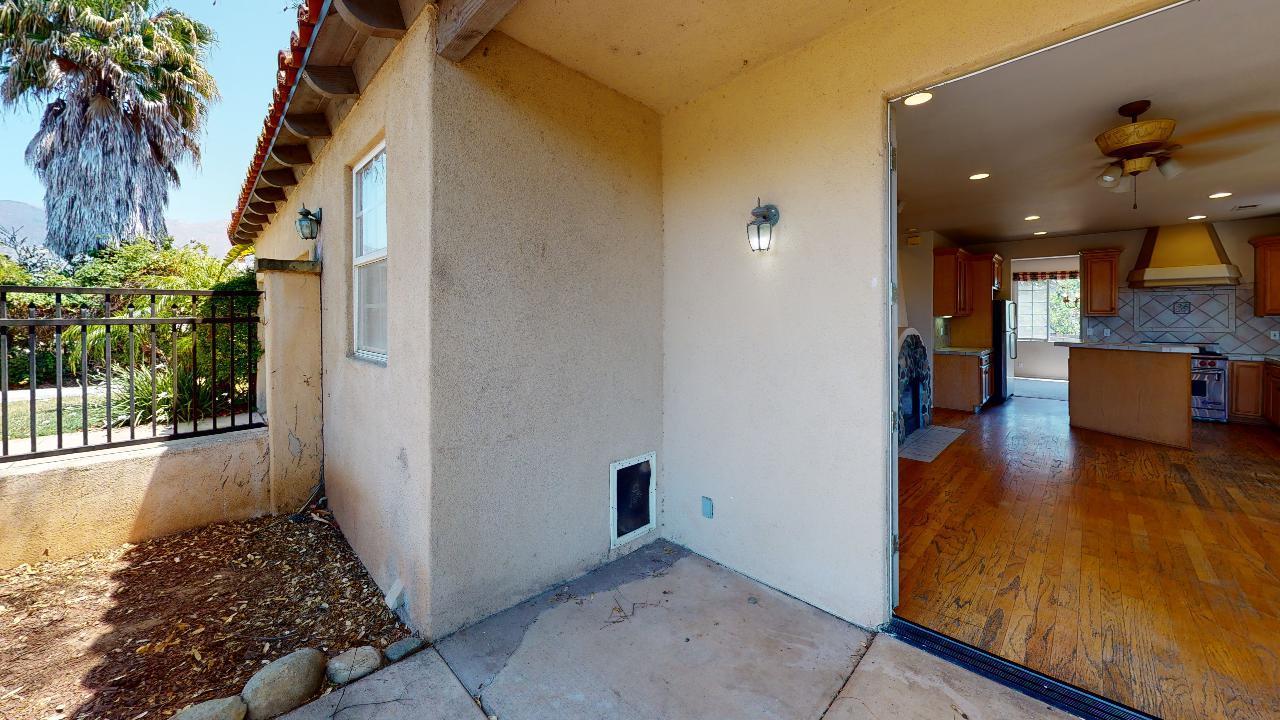 3991 La Colina Road Santa Barbara, CA 93110 - Photo 38 of 38 3999-La-Colina-Rd-Lobby