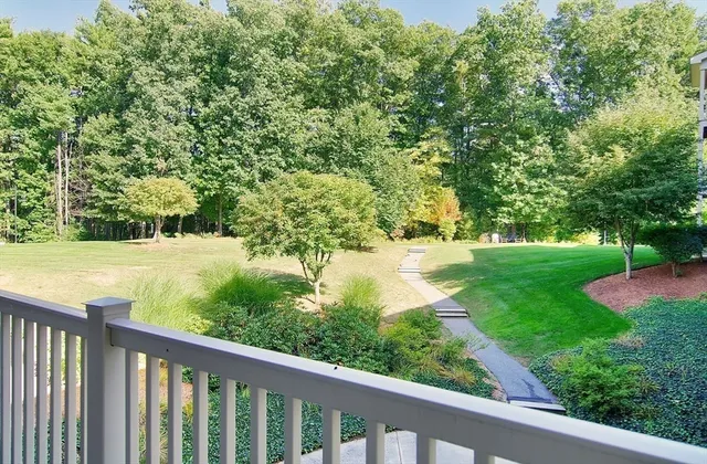 $375,000 | 34 Meeting House Lane, Unit 208, Stow, MA 01775