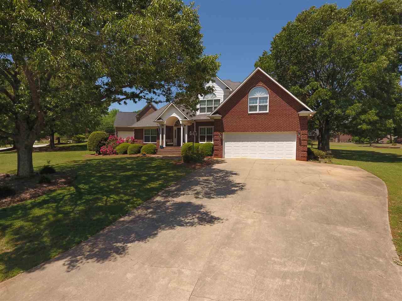 225 Burntwood Lane Inman, SC 29349 - Photo 3 of 22 Long Driveway