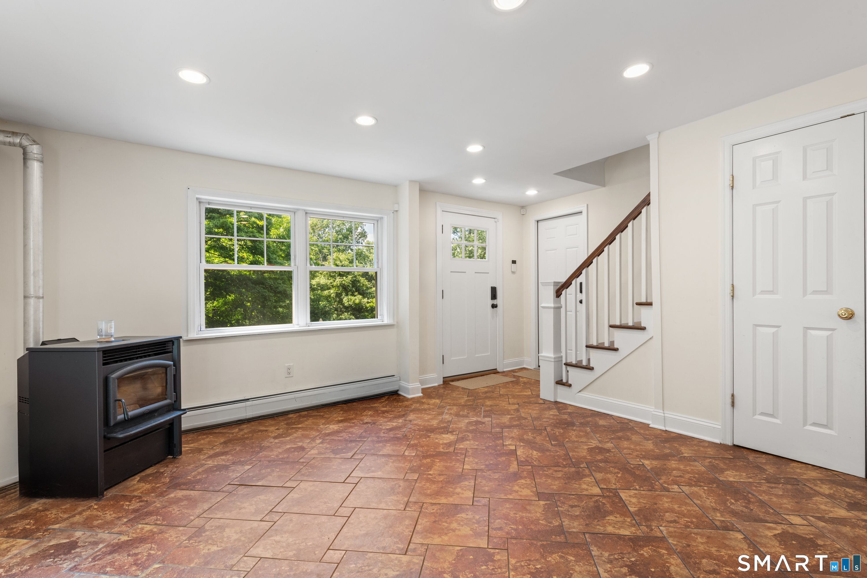 56 Whippoorwill Road Bethel, CT 06801 - Photo 4 of 40 Gallery Image 4