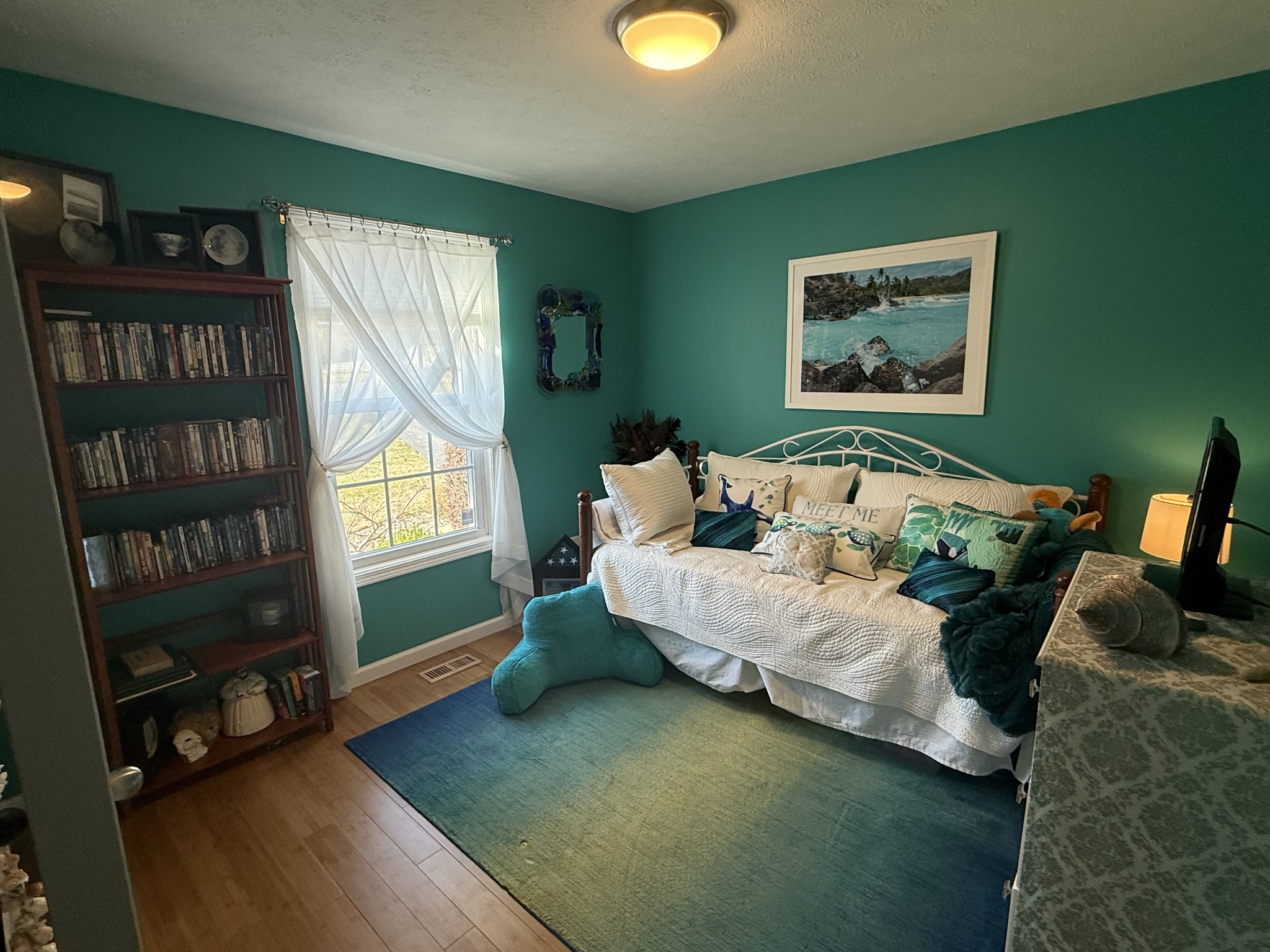 330 North Centerpoint Road Portland, TN 37148 - Photo 9 of 28 a bed room with furniture and a window