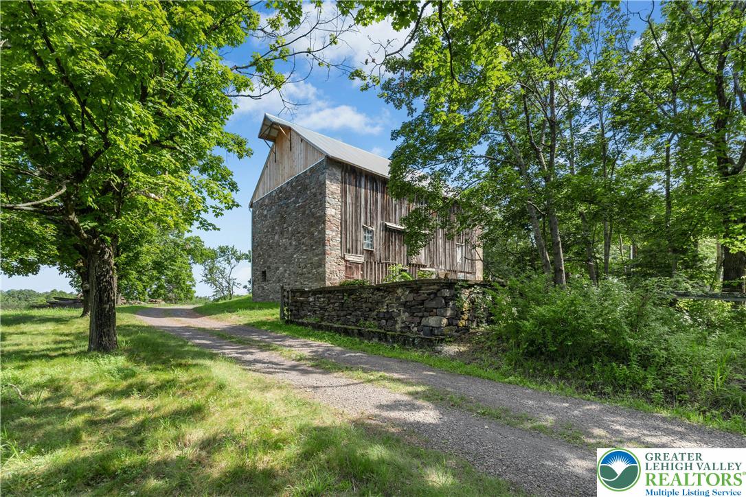 663 Kintner Road Kintnersville, PA 18930 - Photo 23 of 31 Gallery Image 23