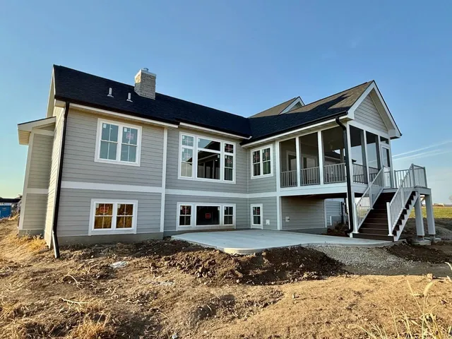 $995,900 | 1602 Schreiner, Waunakee, WI 53597