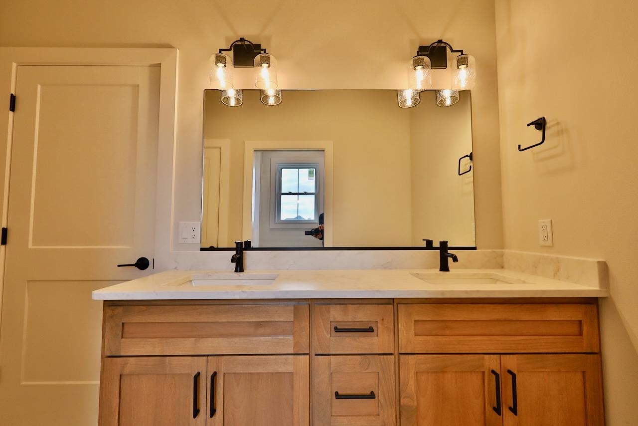 1602 Schreiner Waunakee, WI 53597 - Photo 39 of 67