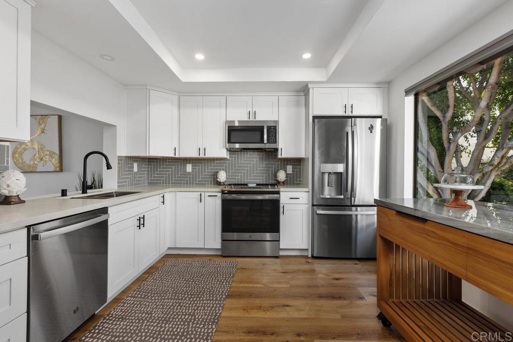 7306 Alicante Road, Unit 2 Carlsbad, CA 92009 - Photo 14 of 48