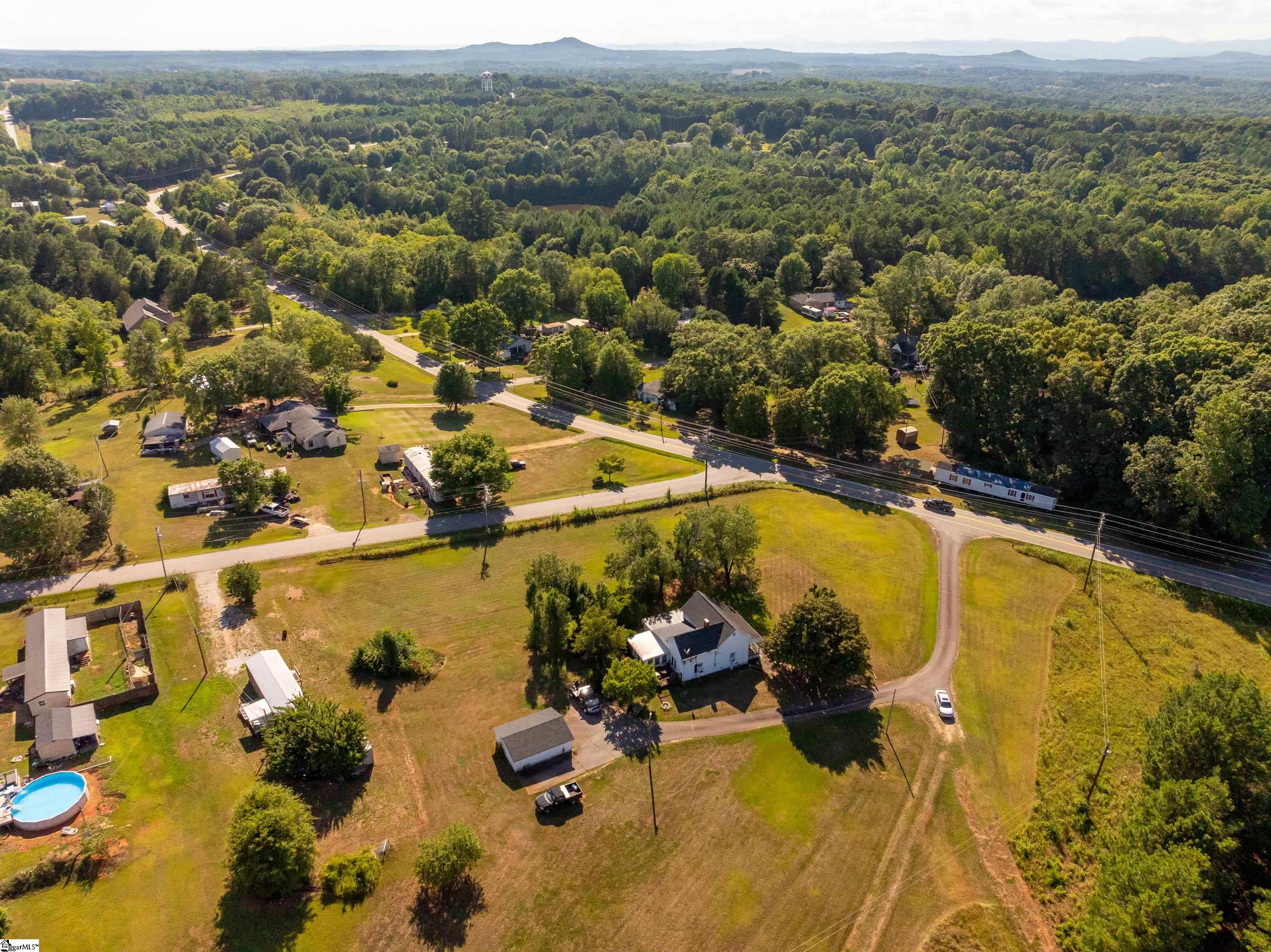 706 Breazeale Road Liberty, SC 29657 - Photo 8 of 39