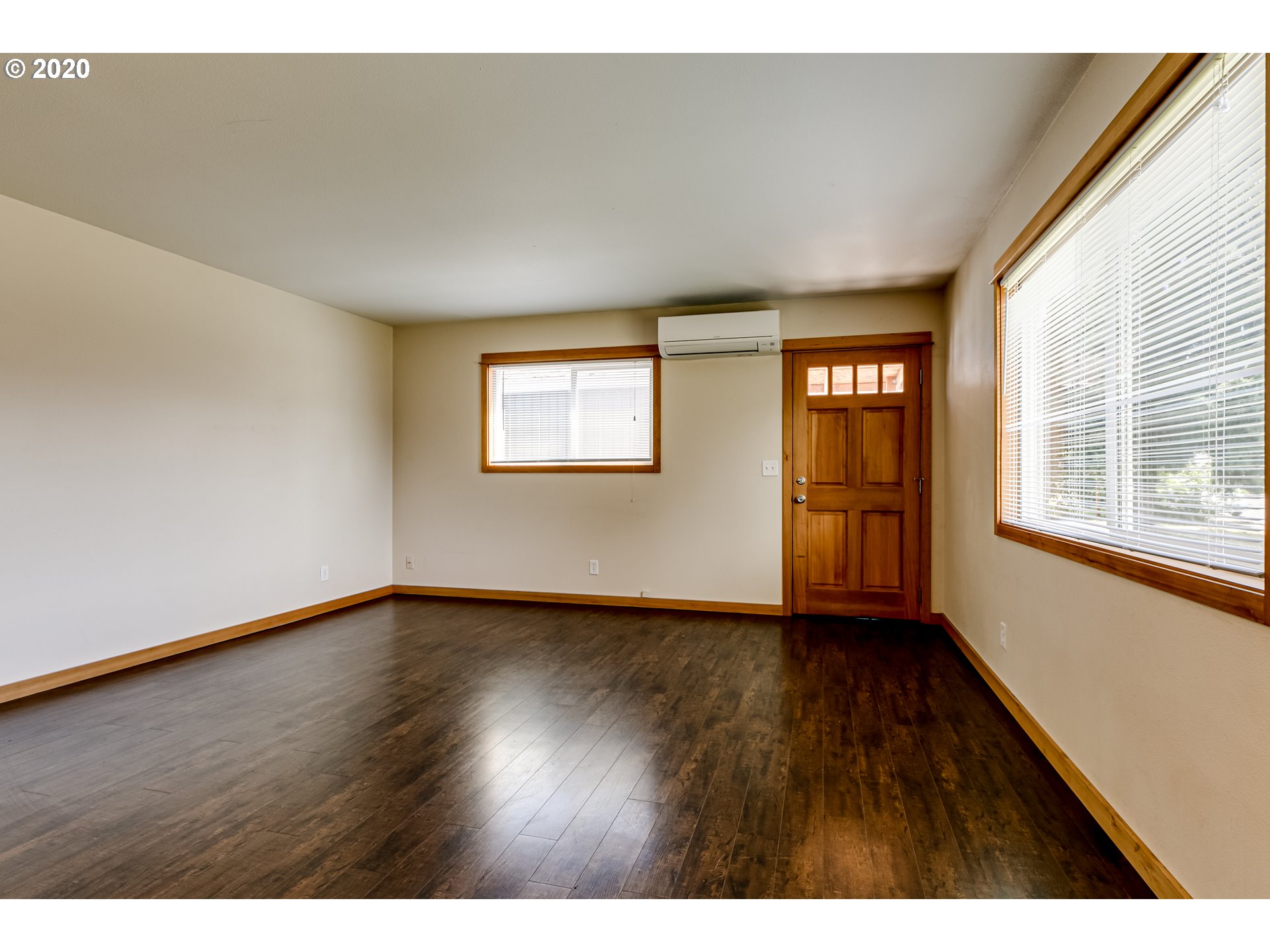 4910 D Street Springfield, OR 97478 - Photo 6 of 21