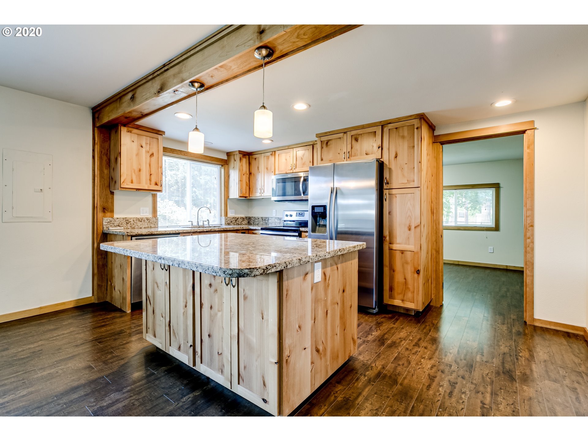 4910 D Street Springfield, OR 97478 - Photo 8 of 21