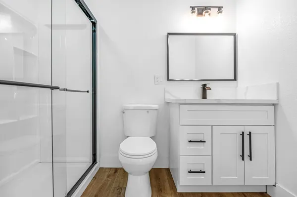 $295,000 | 1644 North Tipton Street, Visalia, CA 93292