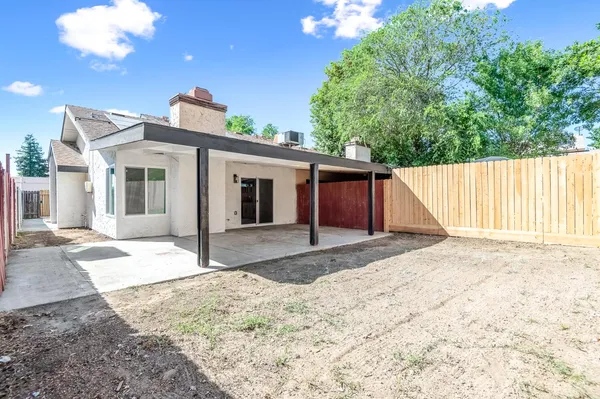 $295,000 | 1644 North Tipton Street, Visalia, CA 93292