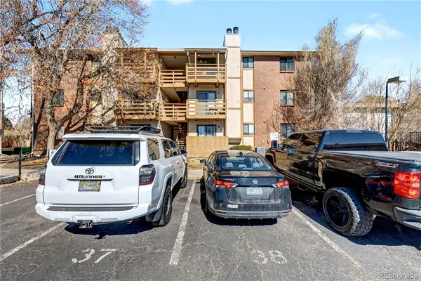 a car parked in front of a building