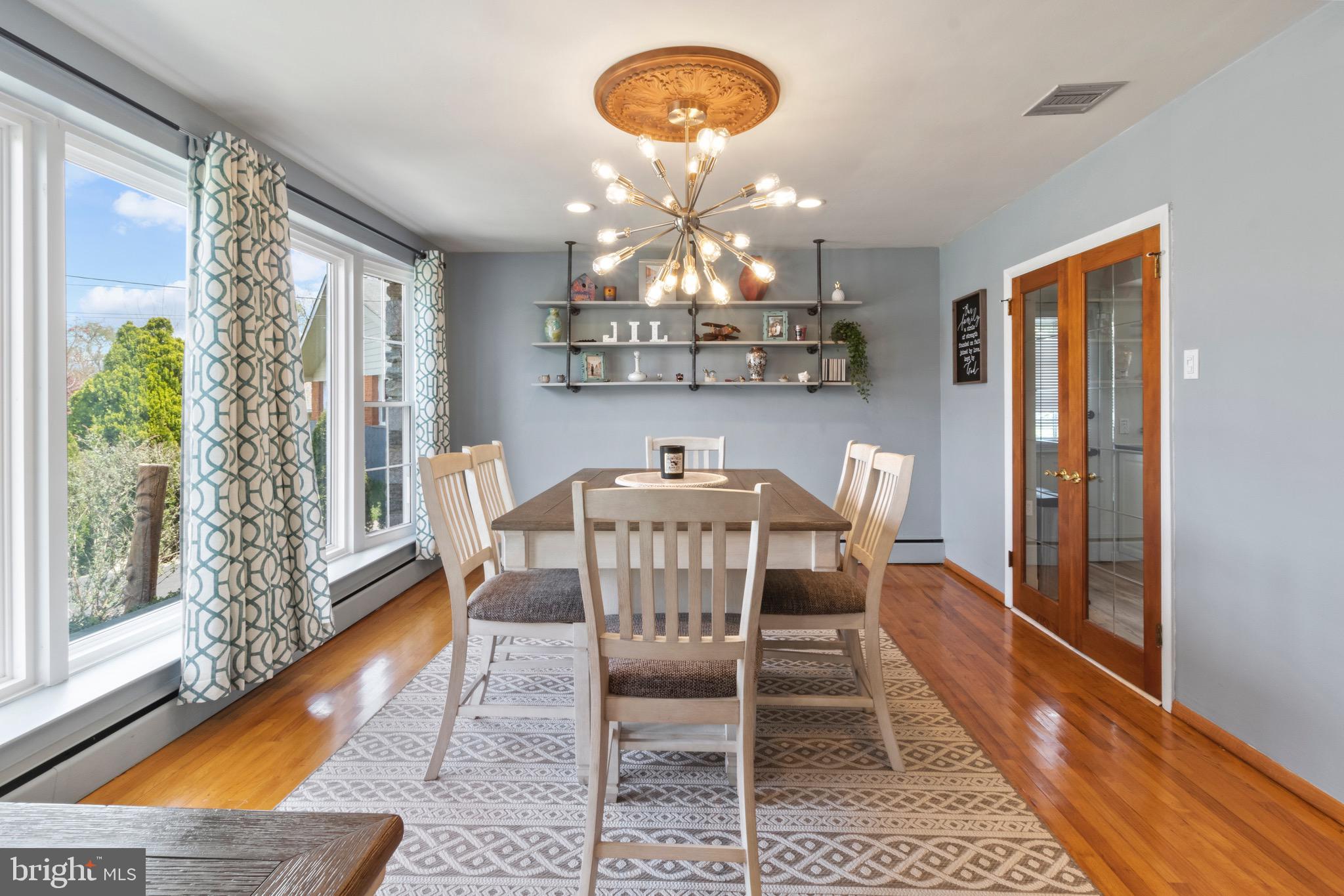 727 Foster Road Cheltenham, PA 19012 - Photo 11 of 58