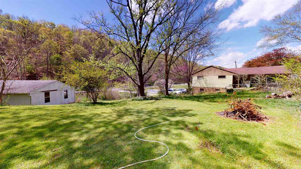 4384 16th St Road Huntington, WV 25701 - Photo 4 of 20 Gallery Image 4