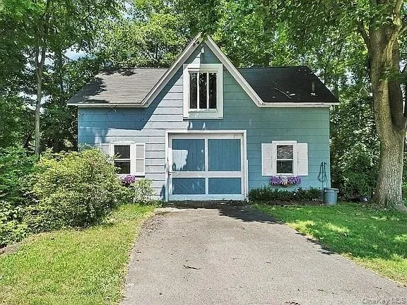 a bed room with a bed and furniture