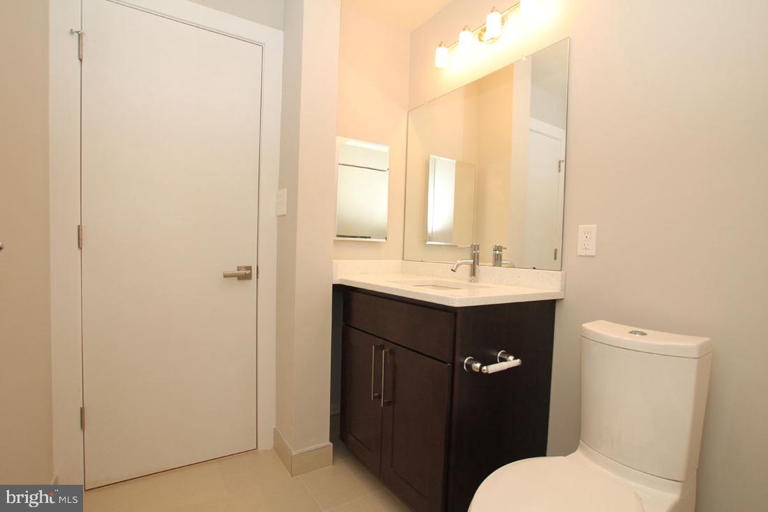 400 South 45th Street, Unit 4D Philadelphia, PA 19104 - Photo 8 of 18