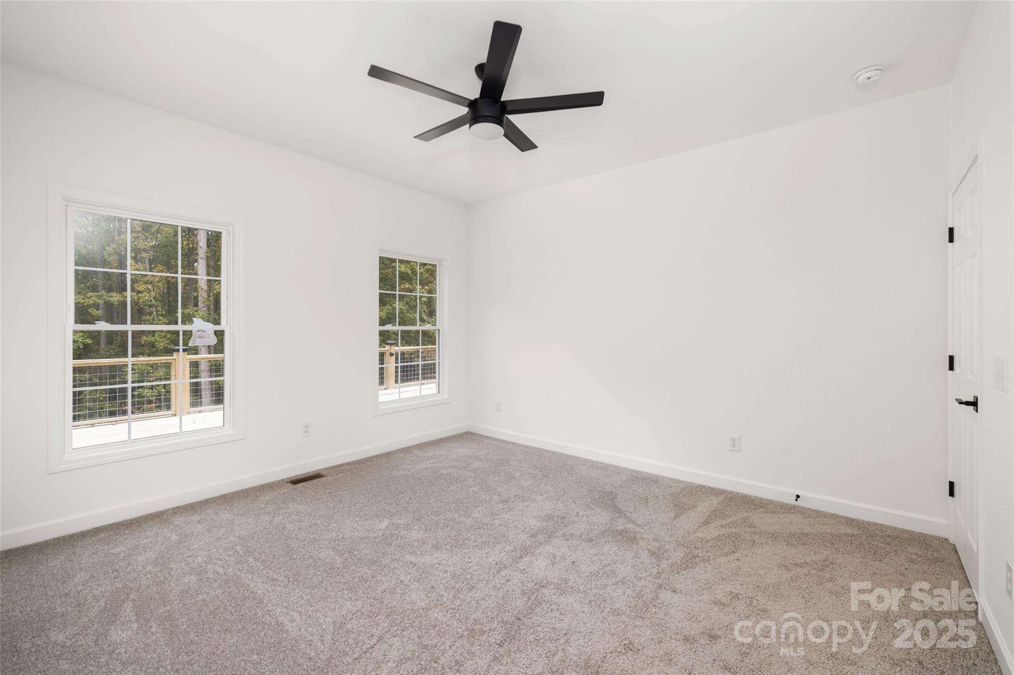 15906 Youngblood Road Charlotte, NC 28278 - Photo 19 of 41 an empty room with a window