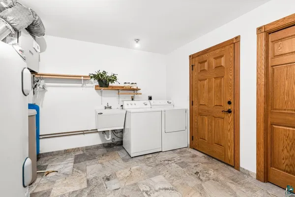 $870,000 | 63626 Hannu Lane, Finlayson, MN 55735