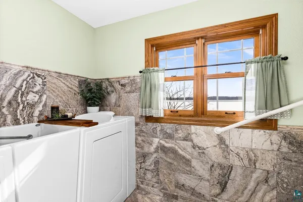 $870,000 | 63626 Hannu Lane, Finlayson, MN 55735