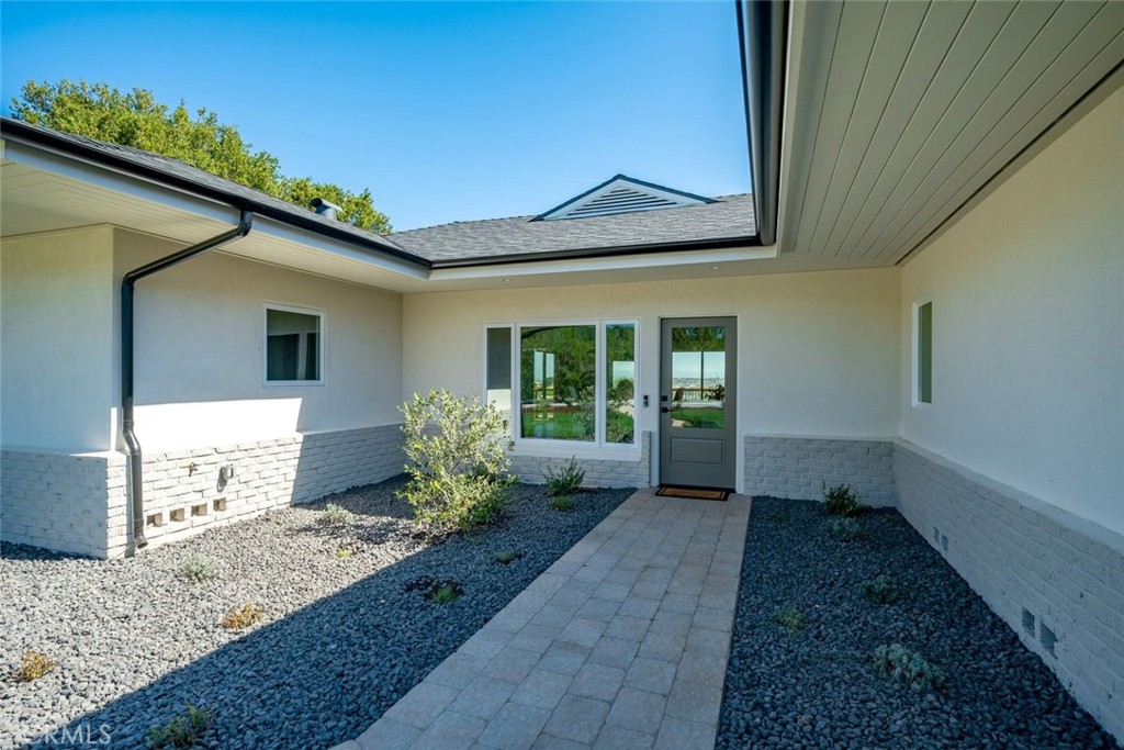 1026 Merry Hill Road Paso Robles, CA 93446 - Photo 6 of 66