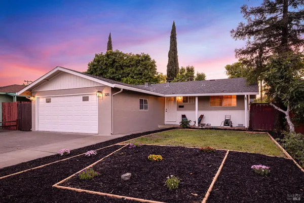 $465,000 | 325 Shasta Drive, Vacaville, CA 95687
