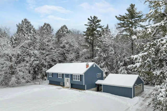 $385,000 | 166 Bog Road, Campton, NH 03223
