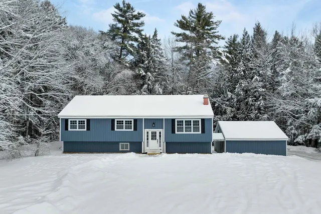 $385,000 | 166 Bog Road, Campton, NH 03223