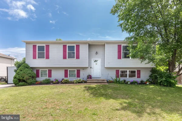 $405,000 | 213 Roth Avenue, Taneytown, MD 21787