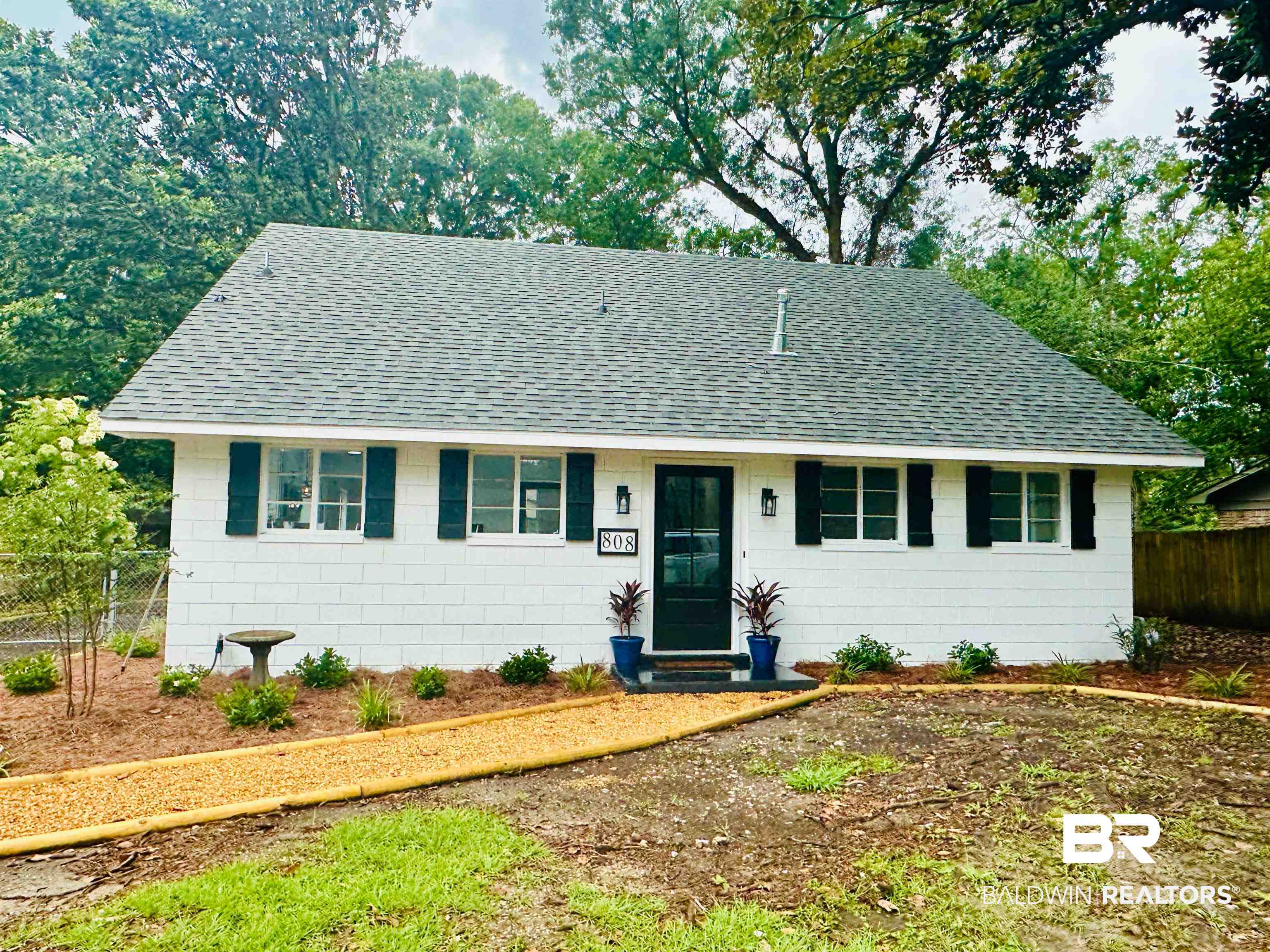 808 Rowell Street Mobile, AL 36606 - Photo 1 of 22