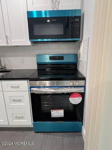 $2,300 | 96 East Avenue, Unit 77, Atlantic Highlands, NJ 07716