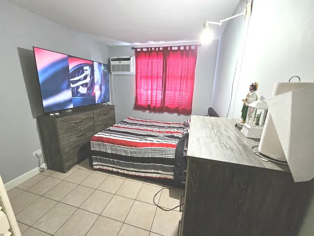 $849,788 | 512 Piper Lane, Prospect Heights, IL 60070