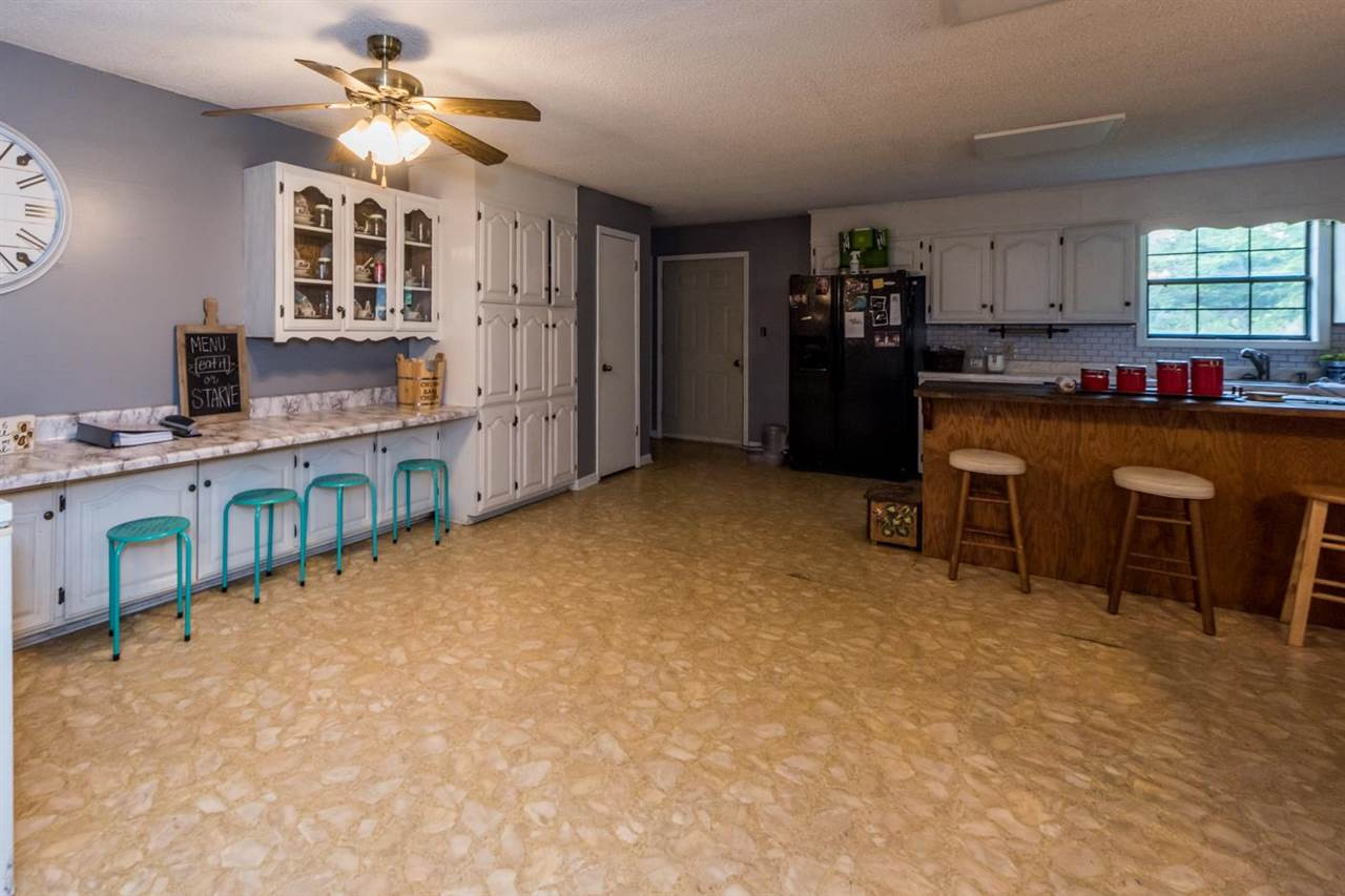 221 Bible Grove Road Lexington, TN 38351 - Photo 9 of 24 Photo 9