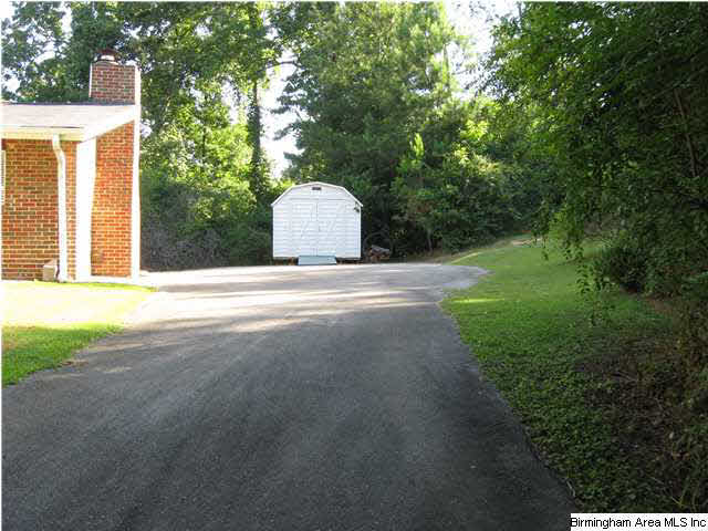 405 North Pine Hill Road Birmingham, AL 35217 - Photo 5 of 27
