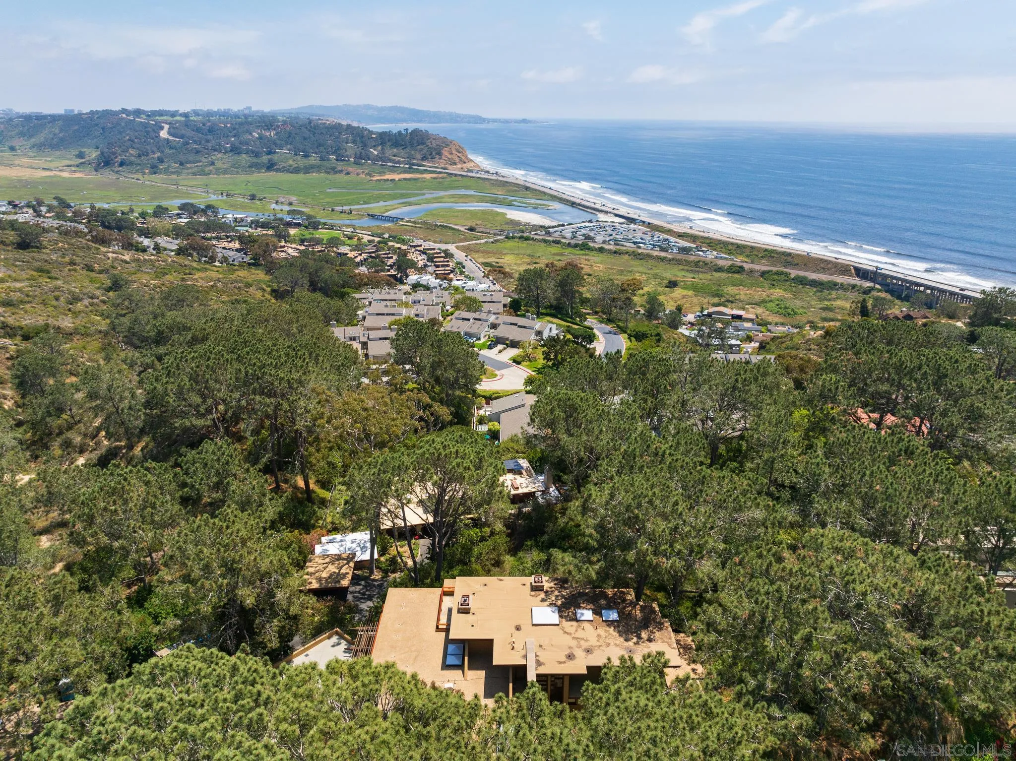 456 Hidden Pines Lane Del Mar, CA 92014 - Photo 55 of 55 a view of an ocean and a mountain