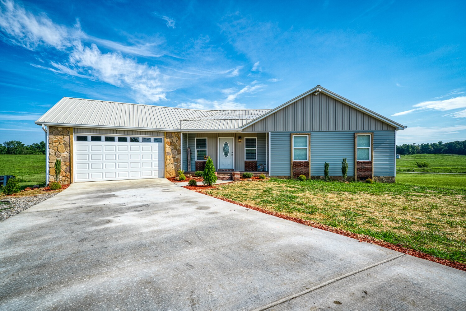 212 Pollard Road Walling, TN 38587 - Photo 1 of 28 Gallery Image 1
