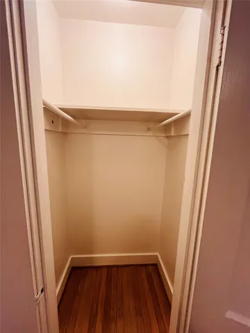 a view of utility room