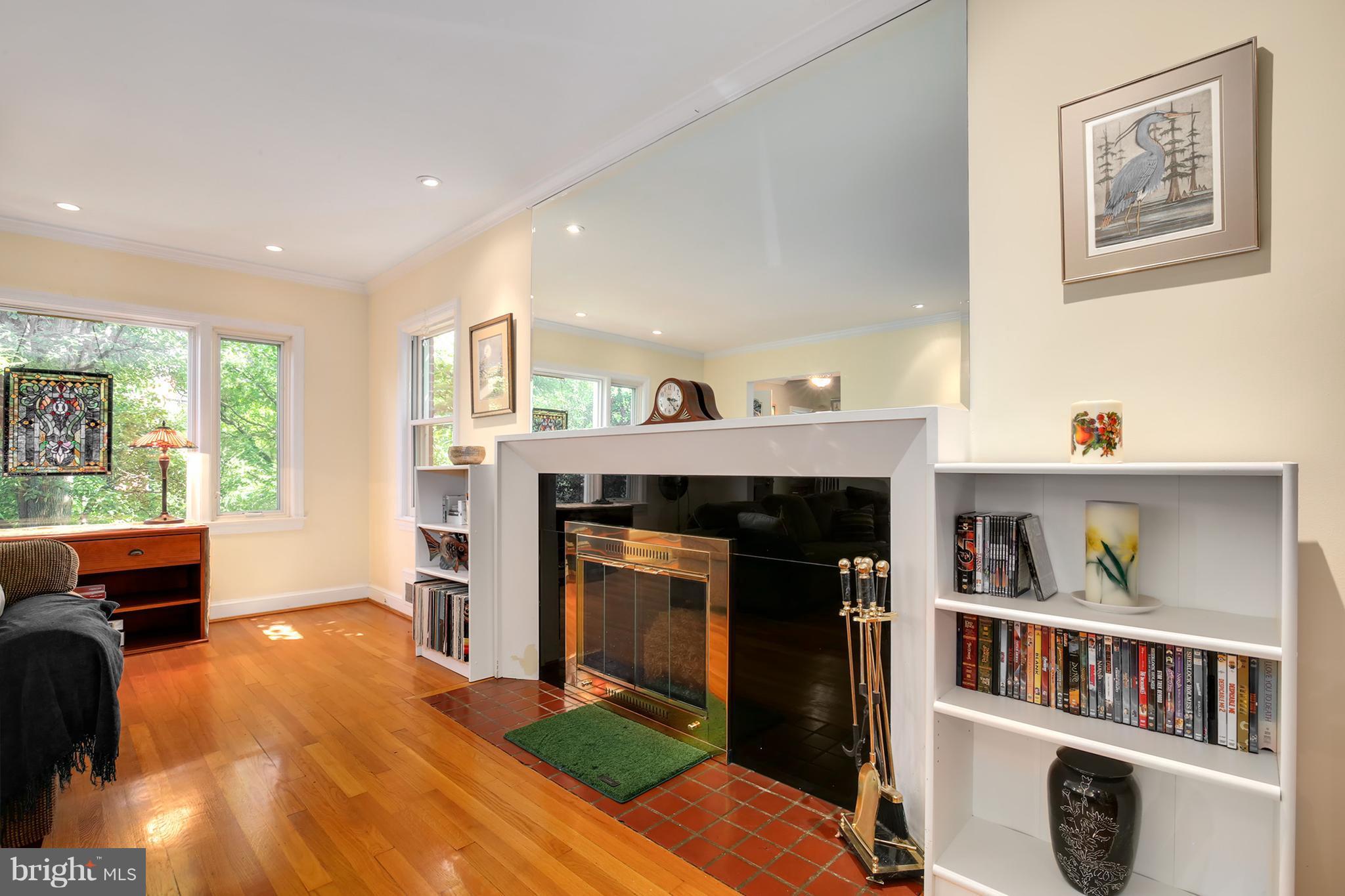 1439 Northgate Road Northwest Washington, DC 20012 - Photo 5 of 29 Living Room