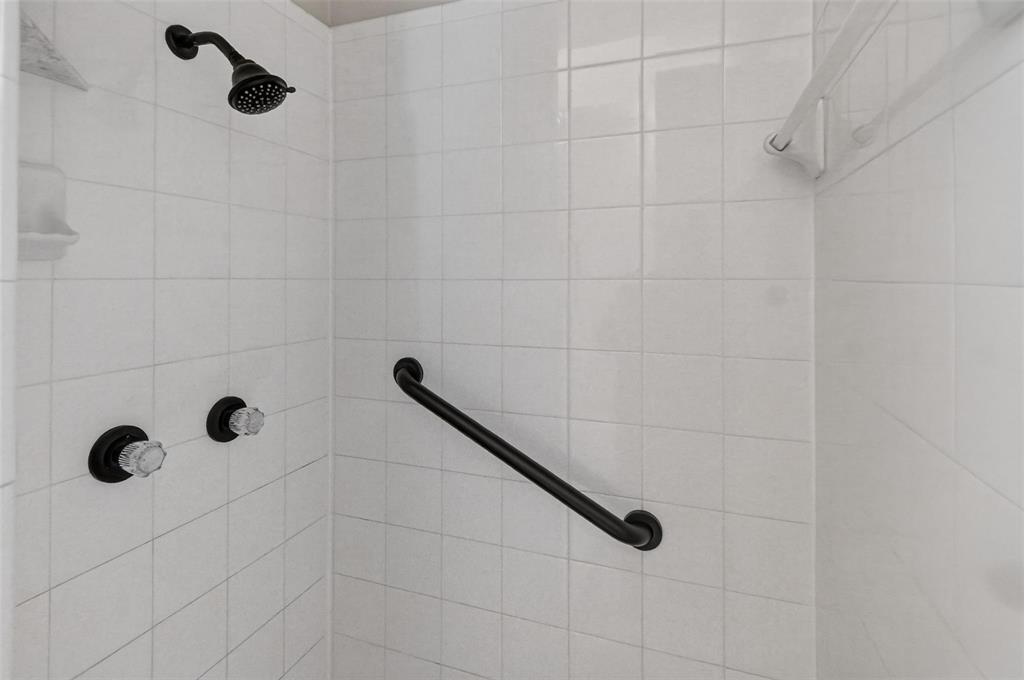 2122 Clear Lake Road Weatherford, TX 76087 - Photo 16 of 31 a bathroom with a shower