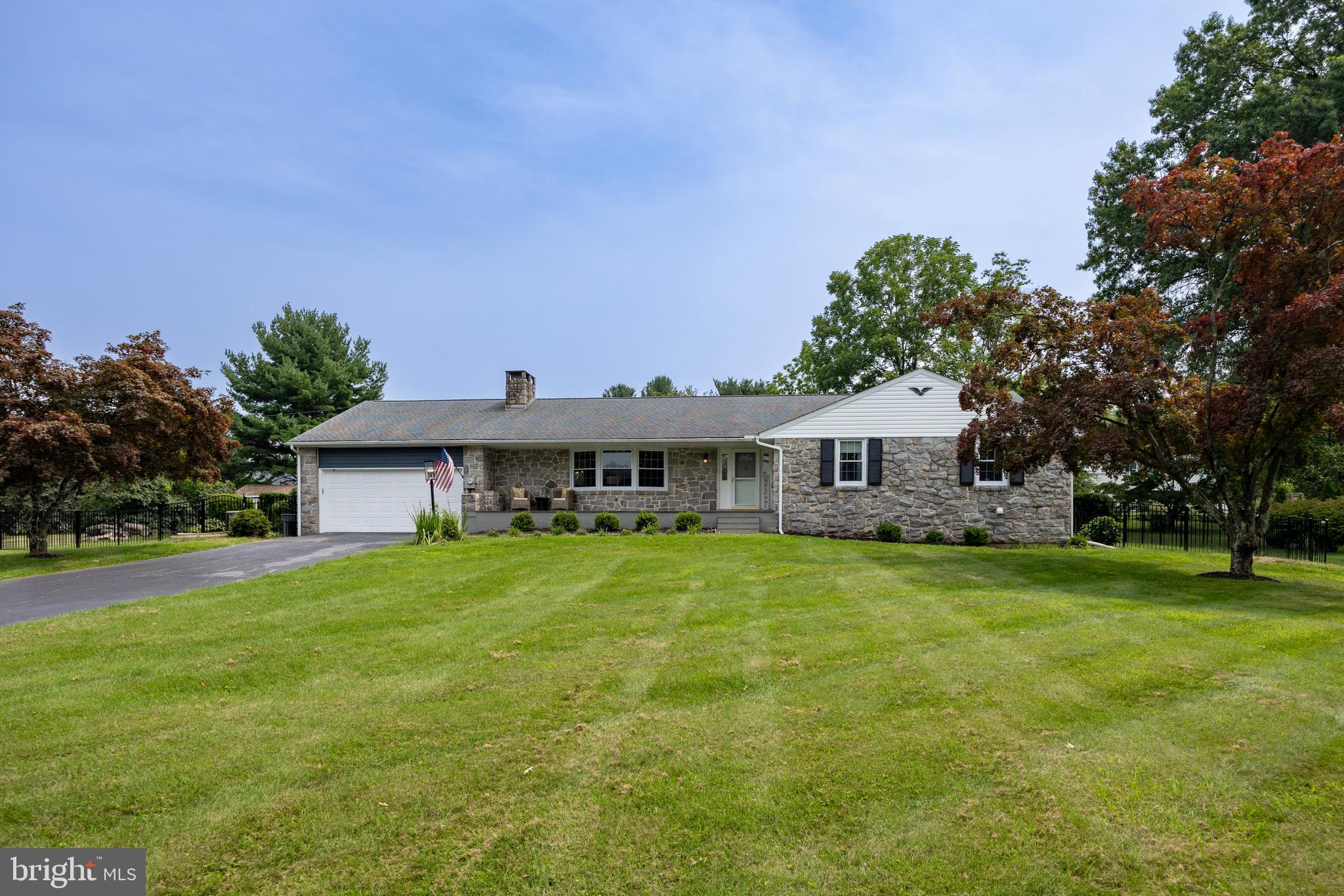 1540 Chestnut Hill Road Pottstown, PA 19465 - Photo 2 of 38