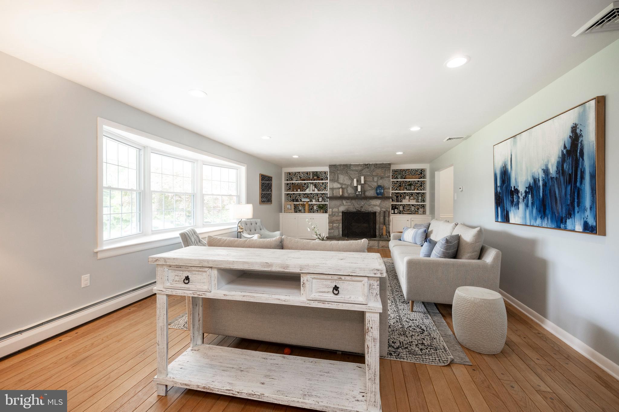 1540 Chestnut Hill Road Pottstown, PA 19465 - Photo 7 of 38 Living Room