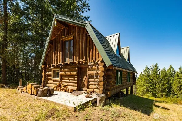 $349,000 | 4100 Bissell Road, Hunters, WA 99137