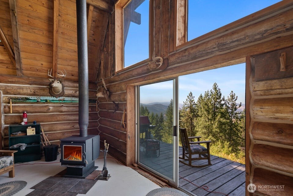 4100 Bissell Road Hunters, WA 99137 - Photo 4 of 13