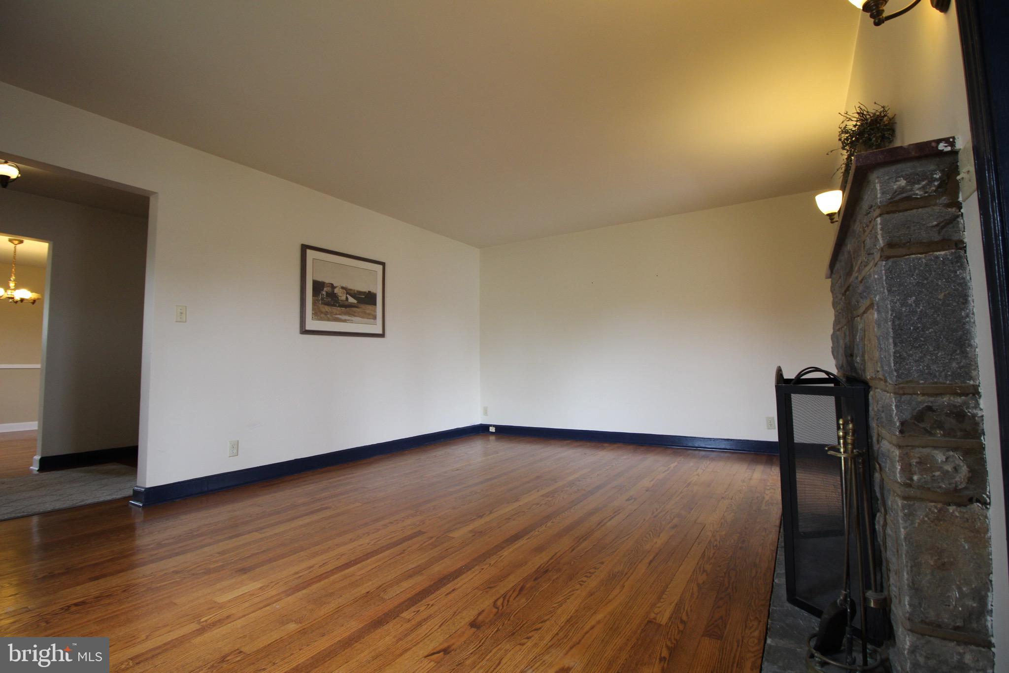 532 Marsh Road Wilmington, DE 19809 - Photo 12 of 35 Living room