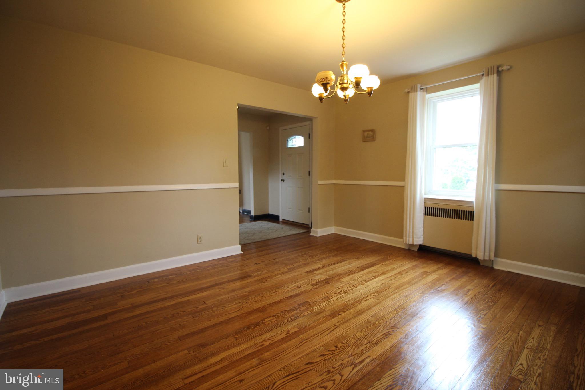 532 Marsh Road Wilmington, DE 19809 - Photo 6 of 35 Formal Dining rm