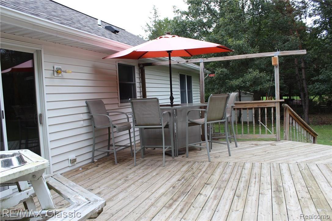 8571 Bishop Road Brighton, MI 48116 - Photo 20 of 26 IMG_6084.JPG