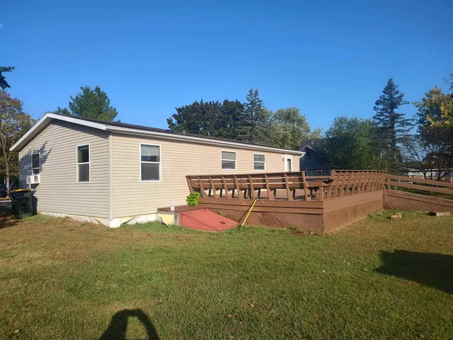 $130,000 | 109 South 4th Street, Avoca, WI 53506
