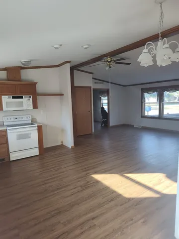 $130,000 | 109 South 4th Street, Avoca, WI 53506